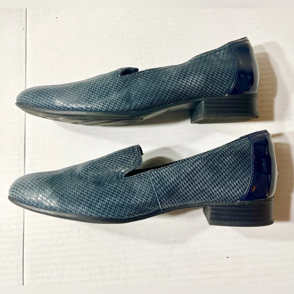 Clarks slip into